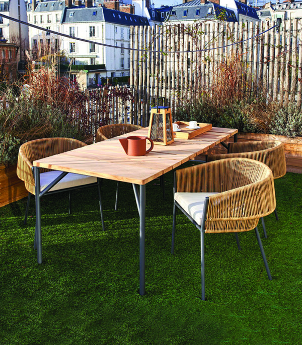 Lapel Dining Set – carbon-lacquered aluminum and teak outdoor dining table with woven resin chairs and beige polyester cushions, ideal for UAE garden or terrace, outdoor furniture